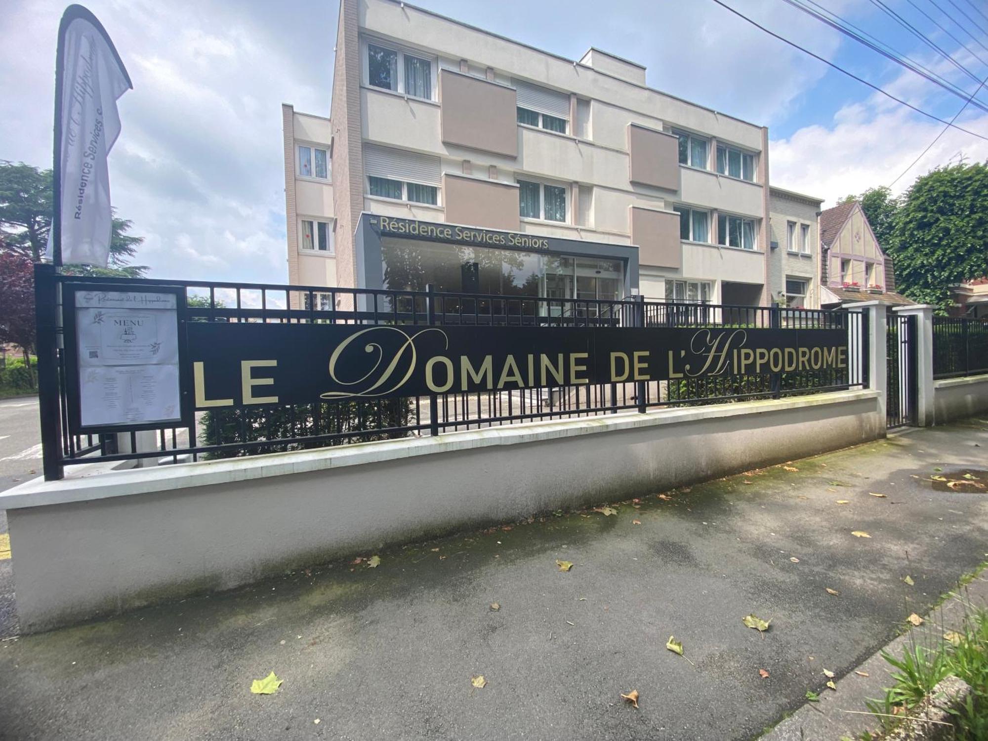 Les Appartements De L'Hippodrome Lambersart Екстер'єр фото